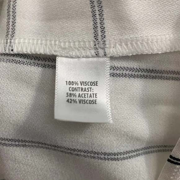 St John Heavy Sleek Mixed-Media Top with Stripe - Picture 12 of 12